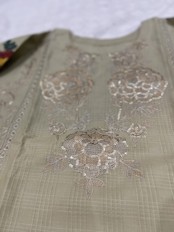 Khadar Flower - 2 piece - Image 5